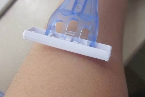 刮毛刀能帶上飛機(jī)嗎？