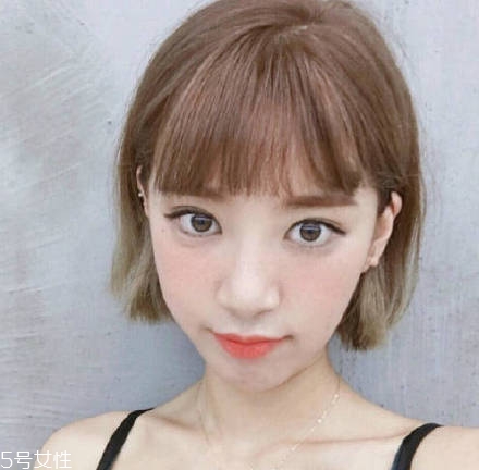 內(nèi)扣短發(fā)適合什么臉型 根據(jù)臉型選發(fā)型很重要 內(nèi)扣短發(fā)適合什么臉型 根據(jù)臉型選發(fā)型很重要