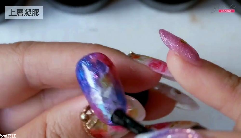 創(chuàng)意星空美甲圖片教程2018 創(chuàng)意星空美甲圖片教程2018