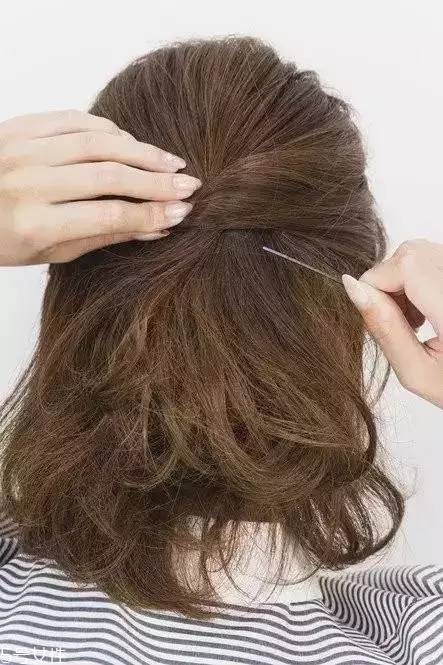 不長(zhǎng)不短的頭發(fā)做什么發(fā)型好看 不長(zhǎng)不短的發(fā)型 不長(zhǎng)不短的頭發(fā)做什么發(fā)型好看 不長(zhǎng)不短的發(fā)型