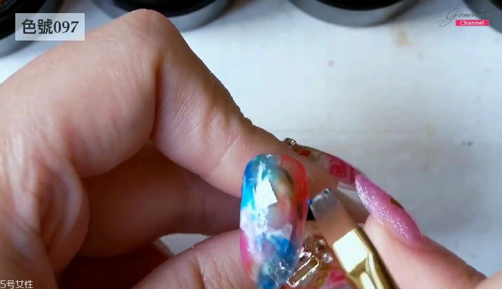 創(chuàng)意星空美甲圖片教程2018 創(chuàng)意星空美甲圖片教程2018