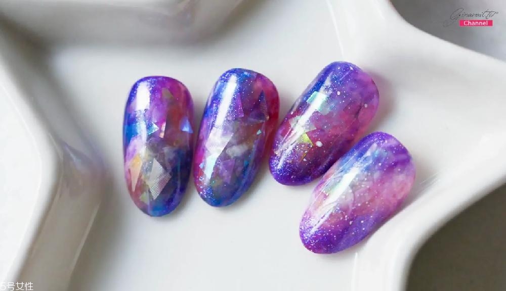 創(chuàng)意星空美甲圖片教程2018 創(chuàng)意星空美甲圖片教程2018