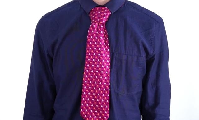 最簡單的領(lǐng)帶打法圖解 快捷打領(lǐng)帶的方法 最簡單的領(lǐng)帶打法圖解 快捷打領(lǐng)帶的方法