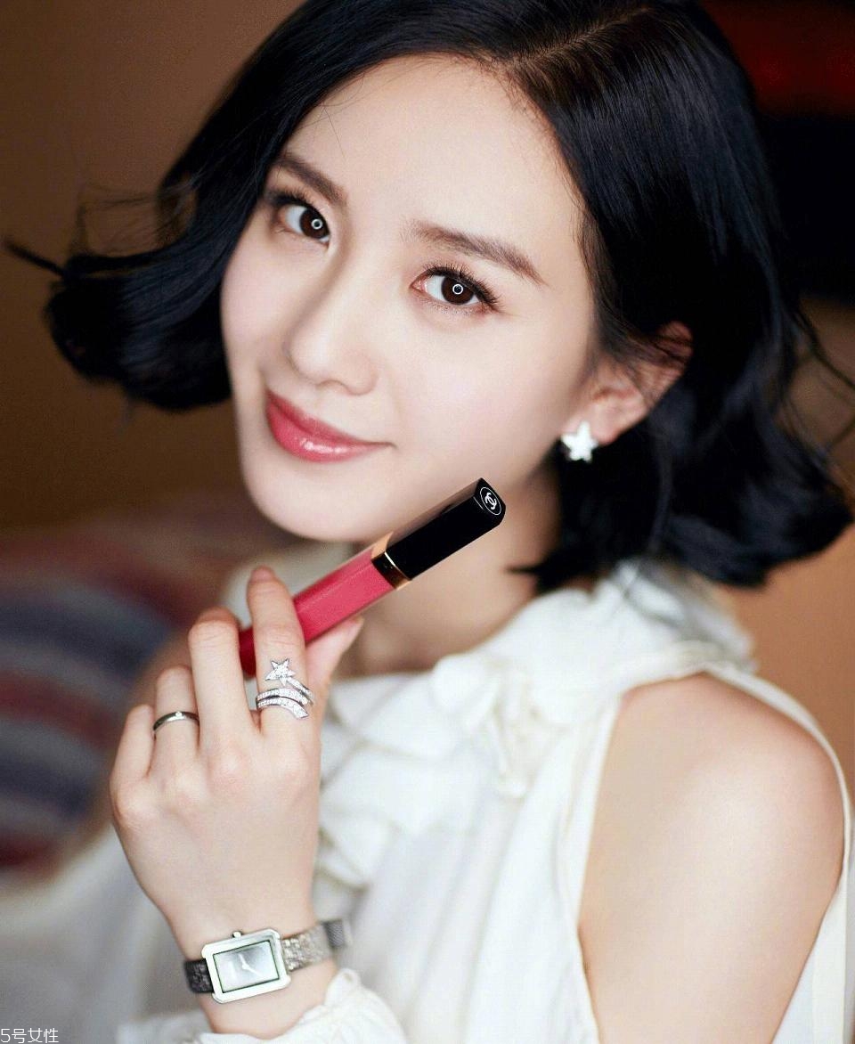 耳墜發(fā)發(fā)型是什么樣的 耳墜發(fā)可以這樣百變 耳墜發(fā)發(fā)型是什么樣的 耳墜發(fā)可以這樣百變