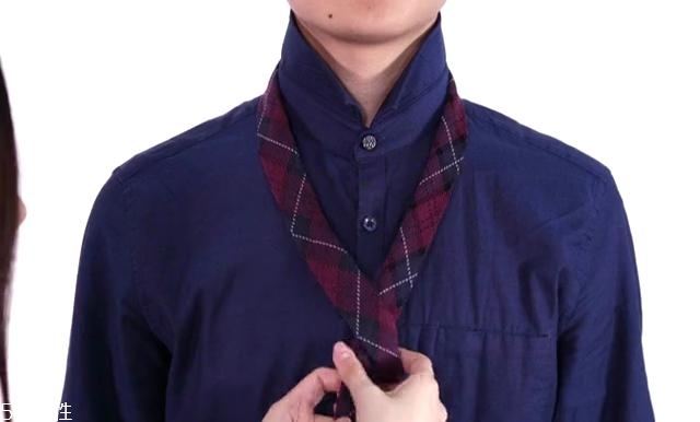 最簡單的領(lǐng)帶打法圖解 快捷打領(lǐng)帶的方法 最簡單的領(lǐng)帶打法圖解 快捷打領(lǐng)帶的方法