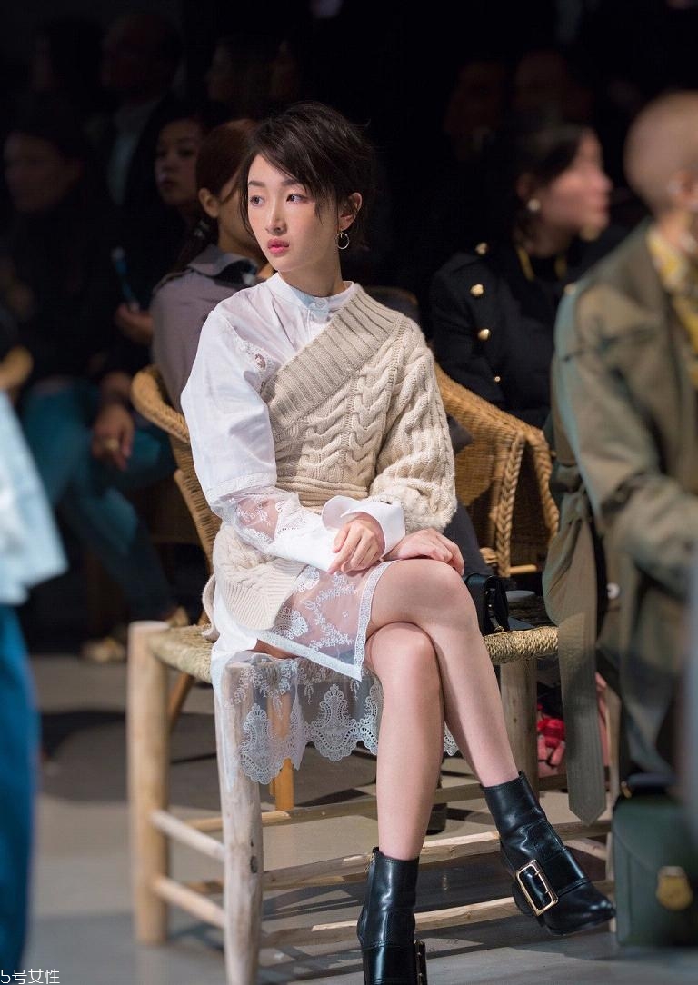 耳墜發(fā)發(fā)型是什么樣的 耳墜發(fā)可以這樣百變 耳墜發(fā)發(fā)型是什么樣的 耳墜發(fā)可以這樣百變