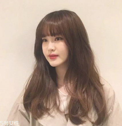 2018年流行什么樣的卷發(fā) 流行卷發(fā)發(fā)型推薦 2018年流行什么樣的卷發(fā) 流行卷發(fā)發(fā)型推薦