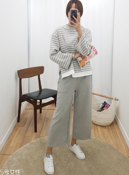 小白鞋會越穿越大嗎？小白鞋會不會變大