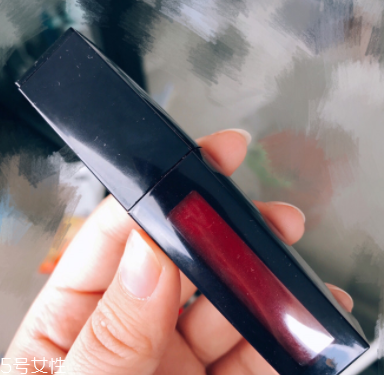 玫紅色口紅給人的感覺 玫紅色口紅土嗎 玫紅色口紅給人的感覺 玫紅色口紅土嗎