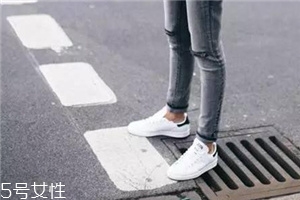 小白鞋開膠了怎么辦？一招拯救開膠小白鞋