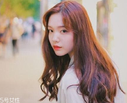 中長(zhǎng)發(fā)怎么扎好看 中長(zhǎng)發(fā)這樣扎可愛(ài)又減齡 中長(zhǎng)發(fā)怎么扎好看 中長(zhǎng)發(fā)這樣扎可愛(ài)又減齡