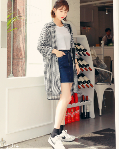 襯衫和t恤衫怎么搭配？襯衫和t恤衫搭配圖片