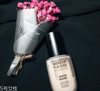 用水粉霜還用遮瑕嗎 臉部底妝的涂抹順序 用水粉霜還用遮瑕嗎 臉部底妝的涂抹順序