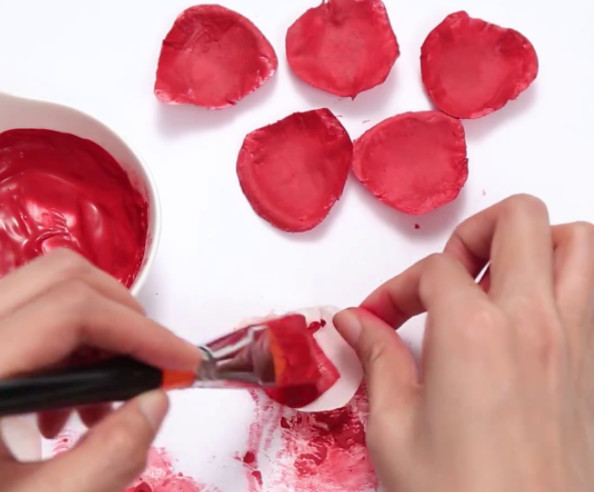 花瓣腮紅怎么做 花瓣腮紅自制教程 花瓣腮紅怎么做 花瓣腮紅自制教程