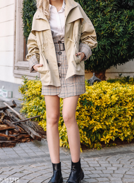 小個子女生怎么挑選風衣？小個子風衣穿搭技巧