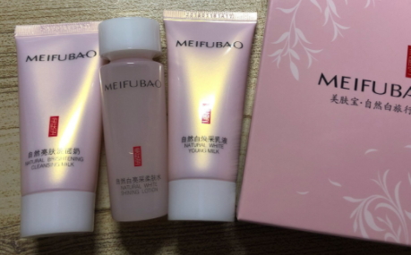 美膚寶和百雀羚哪個好？美膚寶和百雀羚品牌對比