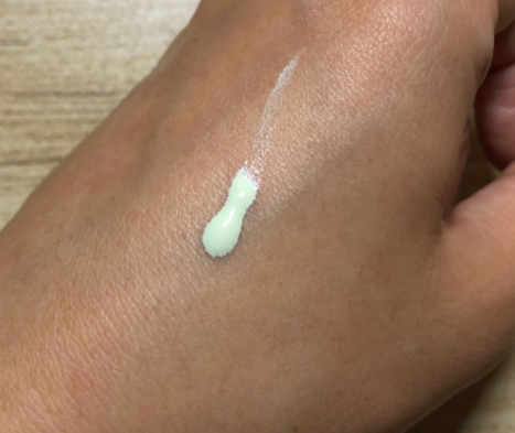 美膚寶和百雀羚哪個好？美膚寶和百雀羚品牌對比