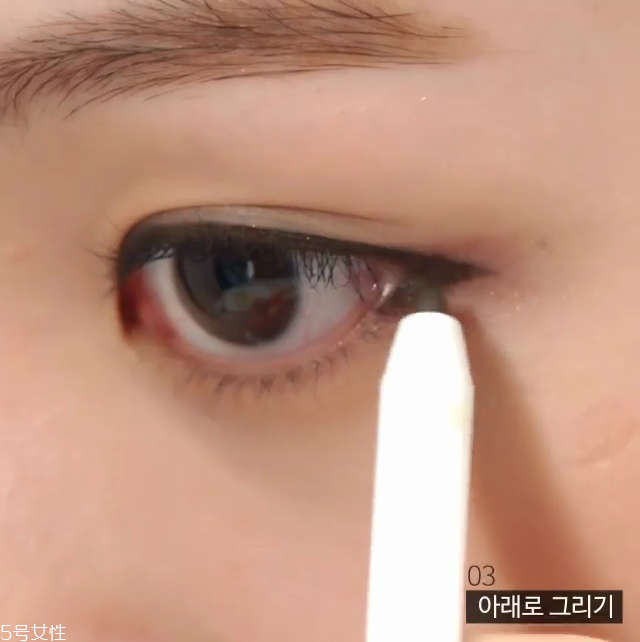 最容易上手的眼線畫法圖片 最容易上手的眼線畫法圖片