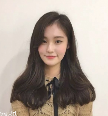 2018年流行什么樣的卷發(fā) 流行卷發(fā)發(fā)型推薦 2018年流行什么樣的卷發(fā) 流行卷發(fā)發(fā)型推薦