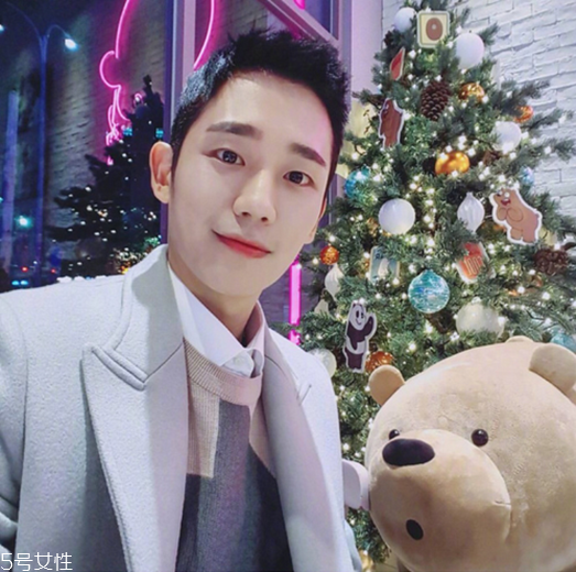 2022年最流行的發(fā)型男 男生劉海這樣弄好看 2022年最流行的發(fā)型男 男生劉海這樣弄好看