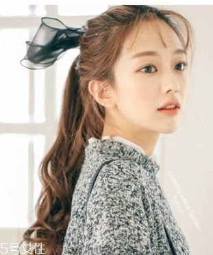 中長(zhǎng)發(fā)怎么扎好看 中長(zhǎng)發(fā)這樣扎可愛(ài)又減齡 中長(zhǎng)發(fā)怎么扎好看 中長(zhǎng)發(fā)這樣扎可愛(ài)又減齡