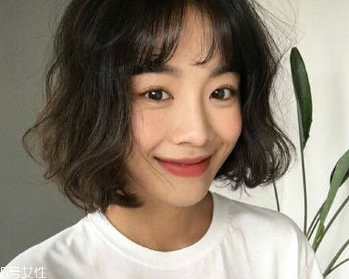 好看的女生短卷發(fā)發(fā)型推薦 夏天適合的短發(fā)發(fā)型圖片推薦 好看的女生短卷發(fā)發(fā)型推薦 夏天適合的短發(fā)發(fā)型圖片推薦