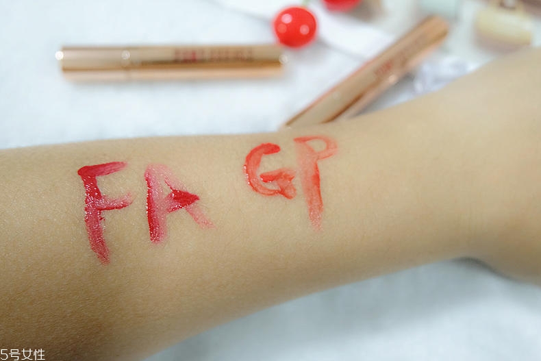 pony水凝唇釉哪款好看 fatal allure顯白到反光 pony水凝唇釉哪款好看 fatal allure顯白到反光