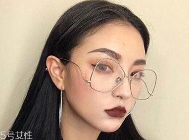 今年什么發(fā)型最流行好看 流行又養(yǎng)眼發(fā)型女 今年什么發(fā)型最流行好看 流行又養(yǎng)眼發(fā)型女