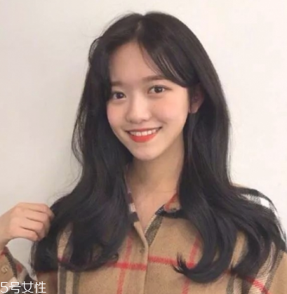 2018年流行什么樣的卷發(fā) 流行卷發(fā)發(fā)型推薦 2018年流行什么樣的卷發(fā) 流行卷發(fā)發(fā)型推薦