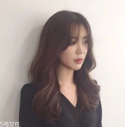 2018年流行什么樣的卷發(fā) 流行卷發(fā)發(fā)型推薦 2018年流行什么樣的卷發(fā) 流行卷發(fā)發(fā)型推薦