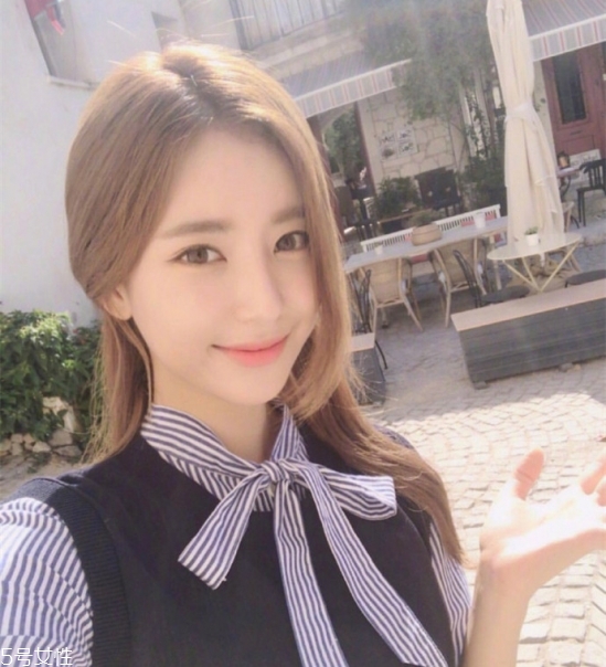 2022年韓系流行發(fā)色 比較顯白的頭發(fā)顏色推薦 2022年韓系流行發(fā)色 比較顯白的頭發(fā)顏色推薦