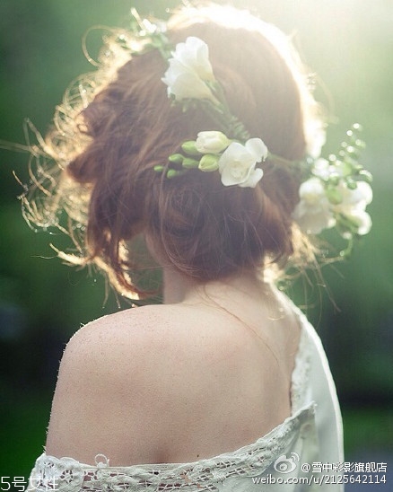 2018新娘發(fā)型新款式圖片及詳細(xì)步驟 浪漫的新娘發(fā)型 2018新娘發(fā)型新款式圖片及詳細(xì)步驟 浪漫的新娘發(fā)型
