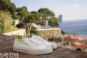 小白鞋清潔劑哪個(gè)好？小白鞋清潔劑品牌推薦