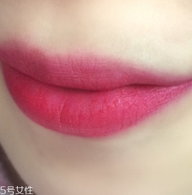 桃紅色口紅是什么顏色 桃紅色的口紅好看嗎 桃紅色口紅是什么顏色 桃紅色的口紅好看嗎