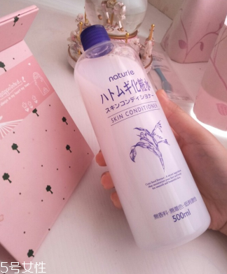 用了薏仁水還用乳液嗎 薏仁水配ahc乳液可以嗎 用了薏仁水還用乳液嗎 薏仁水配ahc乳液可以嗎