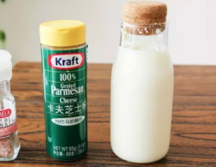 奶蓋怎么喝？奶蓋的正宗喝法