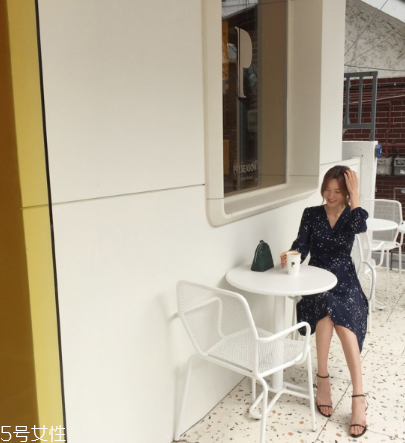 雪紡連衣裙配什么鞋子？雪紡連衣裙搭配鞋子圖片