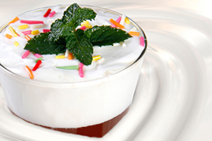 奶蓋怎么喝？奶蓋的正宗喝法