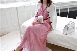 雪紡連衣裙搭配什么外套？雪紡連衣裙搭配外套技巧