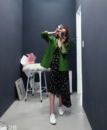 雪紡連衣裙搭配什么外套？雪紡連衣裙搭配外套技巧