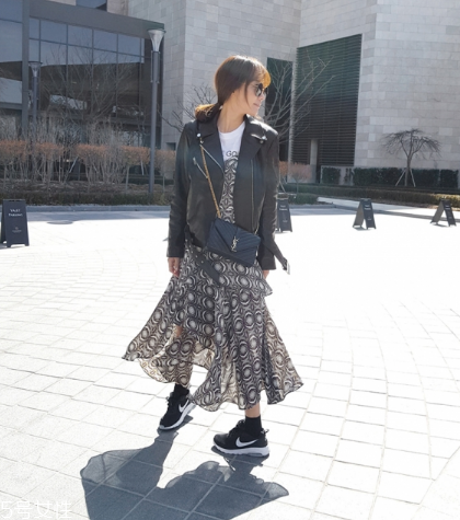 雪紡連衣裙搭配什么外套？雪紡連衣裙搭配外套技巧