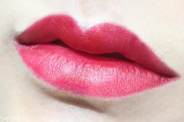 雅詩(shī)蘭黛戀愛310好看嗎 雅詩(shī)蘭黛love310真人試色 雅詩(shī)蘭黛戀愛310好看嗎 雅詩(shī)蘭黛love310真人試色