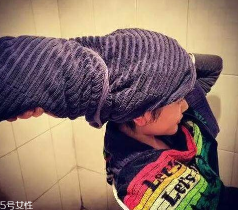 臟辮多久洗一次 臟辮是這樣養(yǎng)護的 臟辮多久洗一次 臟辮是這樣養(yǎng)護的