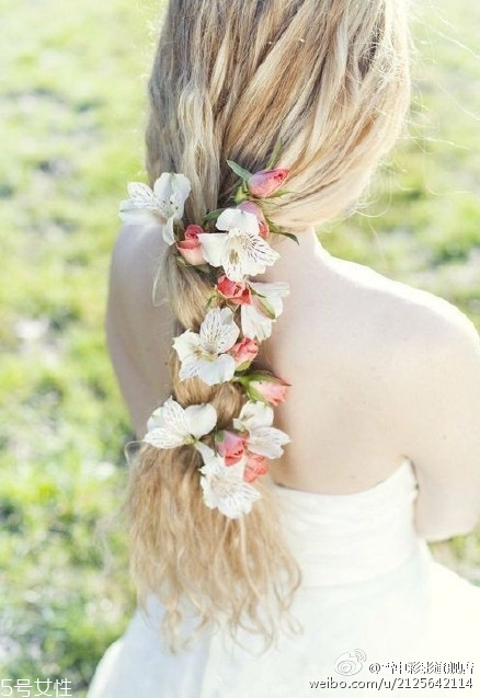 2018新娘發(fā)型新款式圖片及詳細(xì)步驟 浪漫的新娘發(fā)型 2018新娘發(fā)型新款式圖片及詳細(xì)步驟 浪漫的新娘發(fā)型
