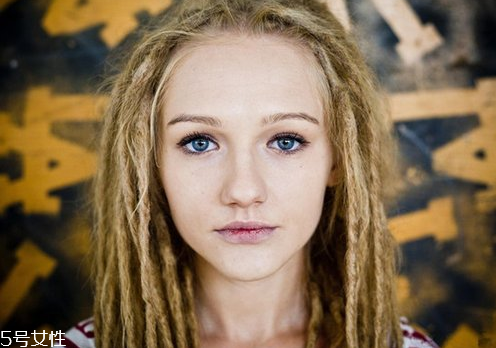 臟辮多久洗一次 臟辮是這樣養(yǎng)護的 臟辮多久洗一次 臟辮是這樣養(yǎng)護的