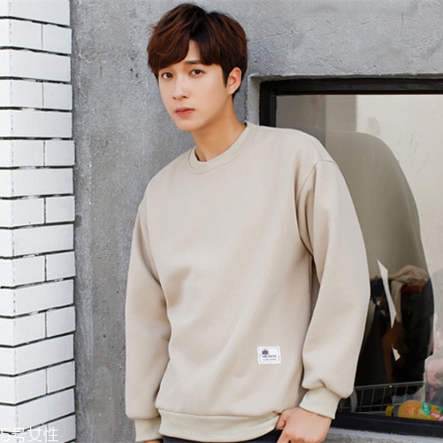 2022男生流行發(fā)型短發(fā)名稱 2022男生最新發(fā)型圖片 2022男生流行發(fā)型短發(fā)名稱 2022男生最新發(fā)型圖片