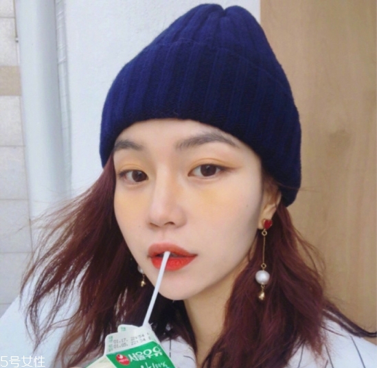 2022年韓系流行發(fā)色 比較顯白的頭發(fā)顏色推薦 2022年韓系流行發(fā)色 比較顯白的頭發(fā)顏色推薦