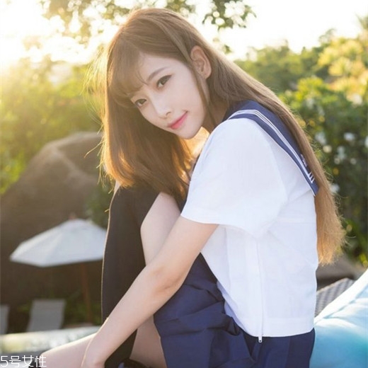 學(xué)生染什么顏色的頭發(fā)好看 學(xué)生染發(fā)顏色盤點(diǎn) 學(xué)生染什么顏色的頭發(fā)好看 學(xué)生染發(fā)顏色盤點(diǎn)