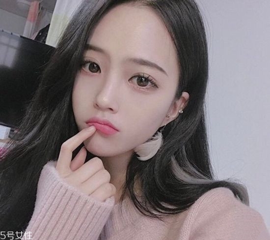 2022年韓系流行發(fā)色 比較顯白的頭發(fā)顏色推薦 2022年韓系流行發(fā)色 比較顯白的頭發(fā)顏色推薦