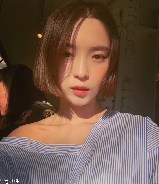 2022年韓系流行發(fā)色 比較顯白的頭發(fā)顏色推薦 2022年韓系流行發(fā)色 比較顯白的頭發(fā)顏色推薦